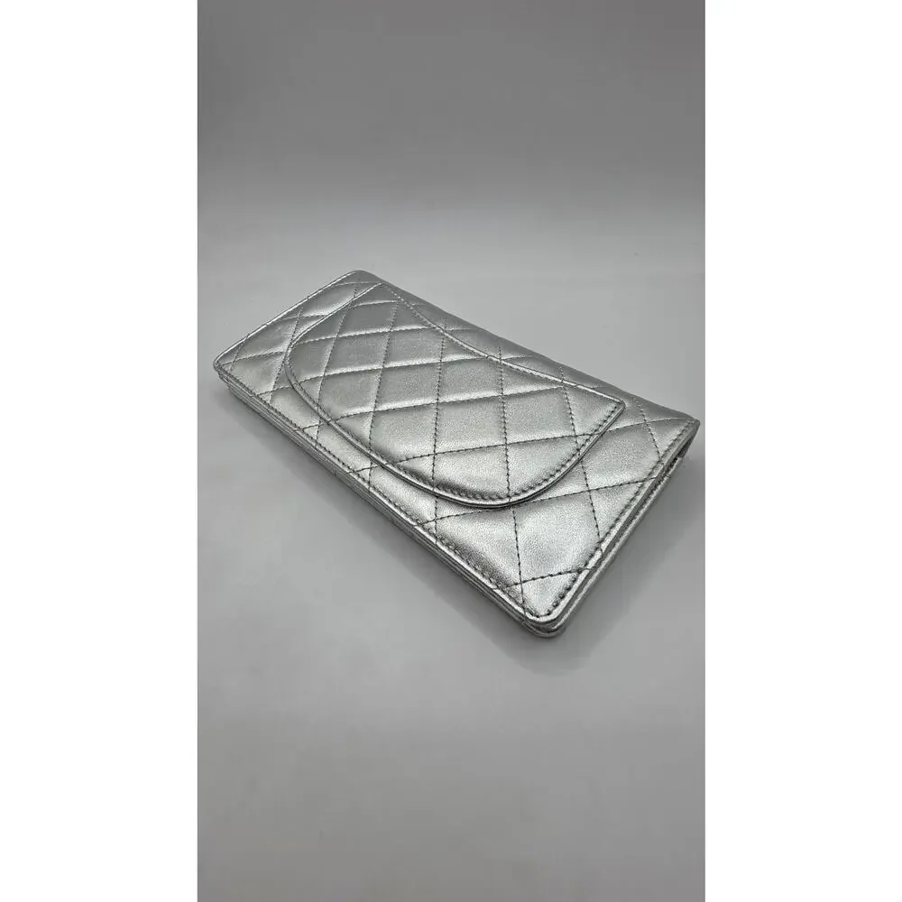 Chanel Silver-tone Interlocking CC Yen Wallet Bifold Wallet
